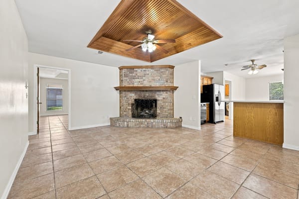 Photo of 225 Red Oak Lane