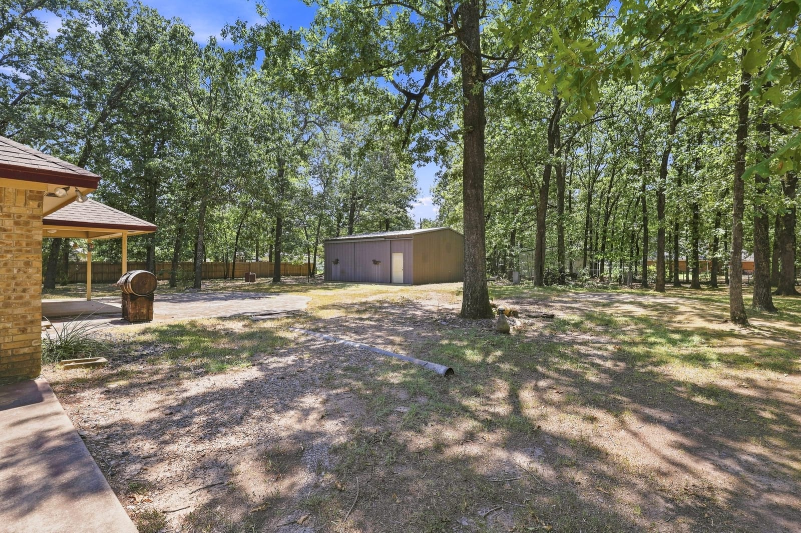 Photo 32 of 225 Red Oak Lane