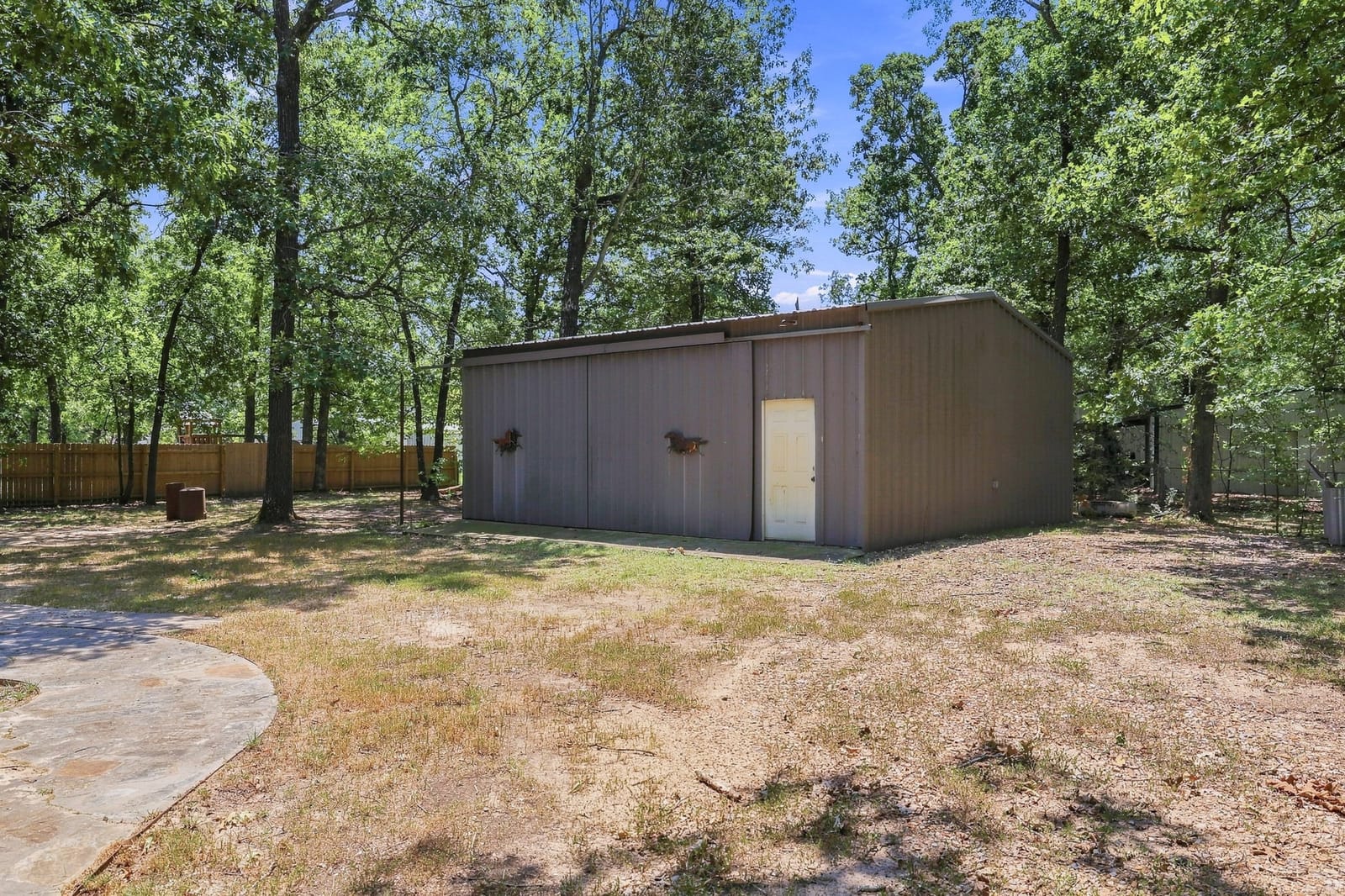 Photo 37 of 225 Red Oak Lane